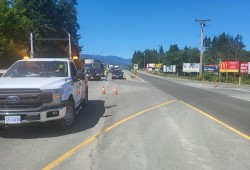 Shortly after 10 a.m. on Tuesday, June 6, Highway 4 closed with traffic control officers stopping vehicles near Coombes Country Candy at Highway 4 and Aspeden Road. (Denise Titian photo)