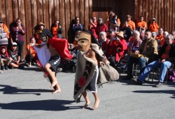 Students from Haahuupayak performed for the crowd outside the Tseshaht Longhouse. (Denise Titian photo)