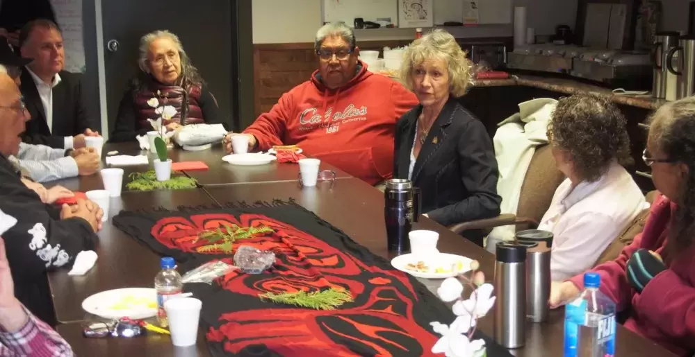 Joyce Murray meets with elders at Port Alberni Friendship Centre in 2019 after she was appointed to head the Treasury Board. (HSS file photo)
